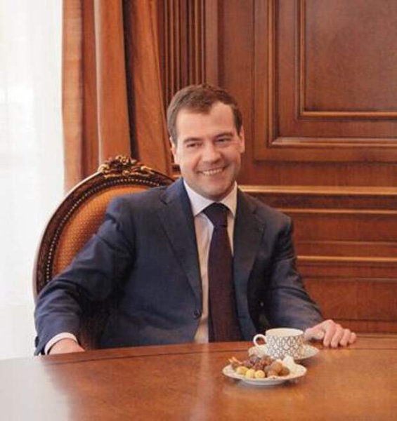 Демотиваторы про Медведева смешные