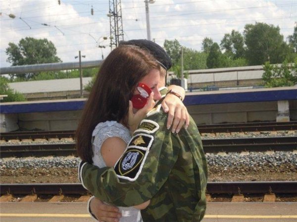 Девушка дождалась с армии