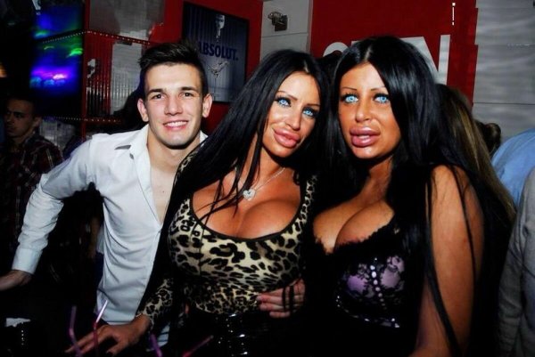 Демотиваторы красота страшная сила