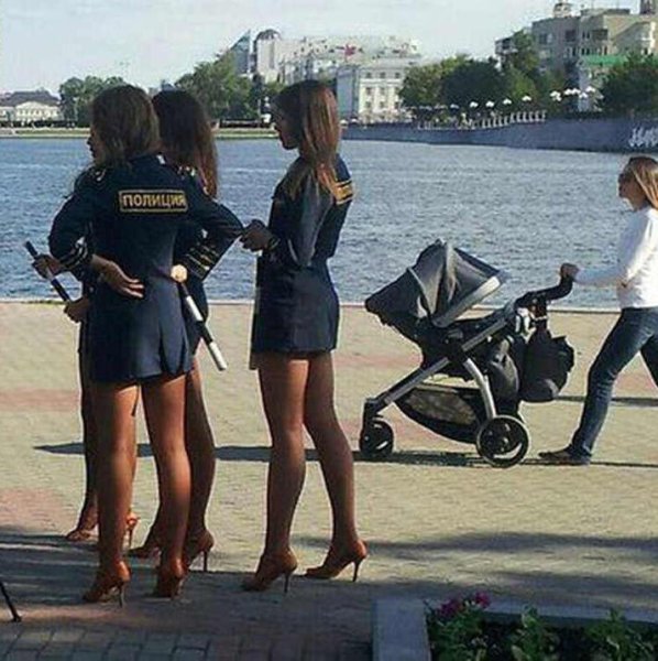 Демотиваторы смешное платье