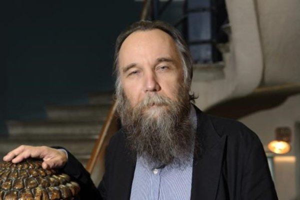 Александр Дугин