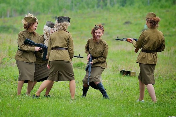 Женщины на войне Веселые