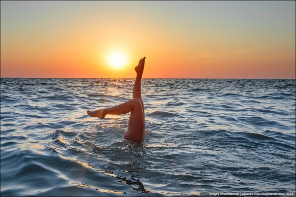 Настроение пить вино у моря