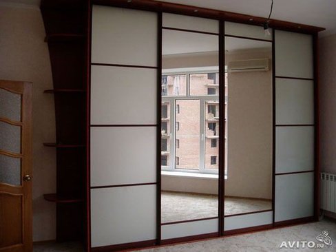 Шкаф Стенли в зал