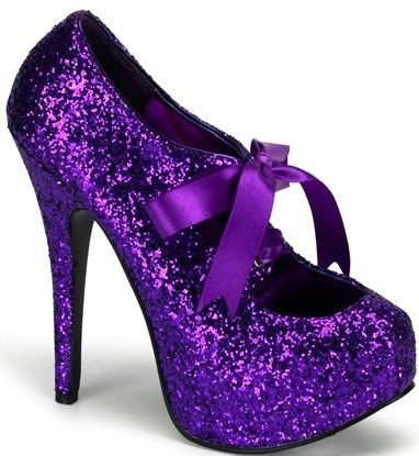 Фиолетовые туфли на каблуке