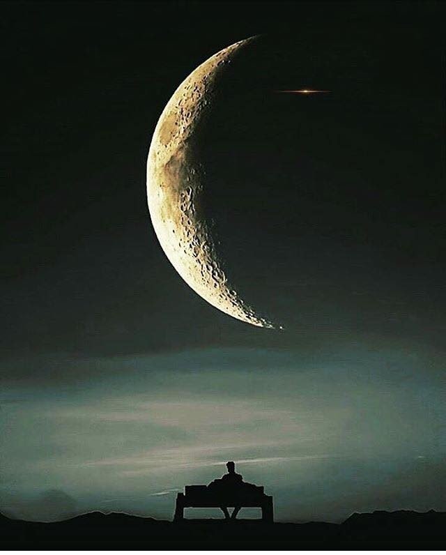 Лунный полумесяц