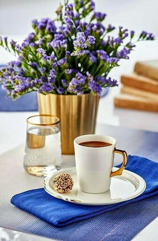 Доброе Воскресное утро кофе. Доброе Весеннее утро с кофе. Весенние цветы и кофе. Доброе утро воскресного дня март