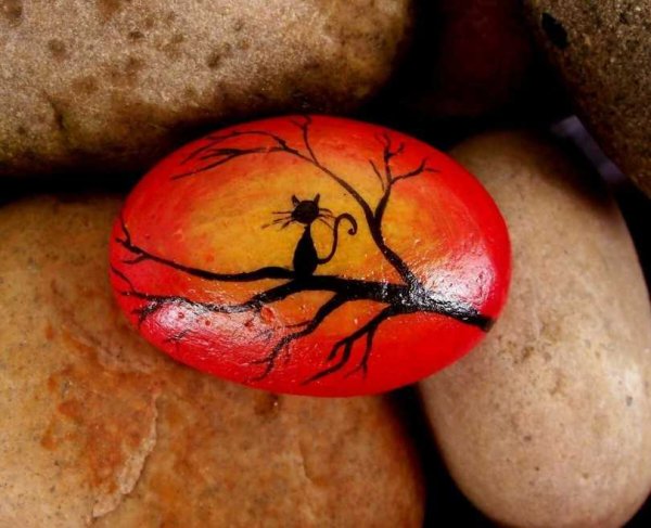 Рисование на камнях