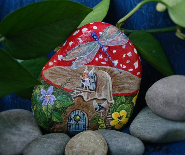 Роспись камней для сада