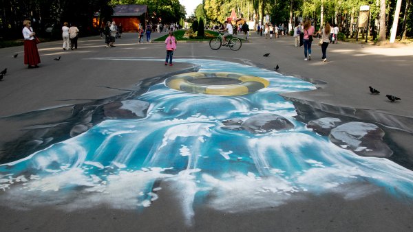 Рисунки на асфальте.