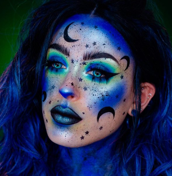 Необычный макияж