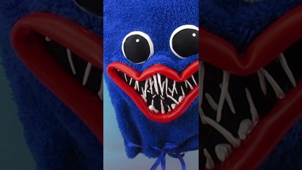 Poppy Playtime Бэкграунд