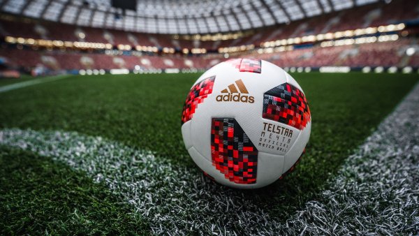 Adidas Telstar 2019