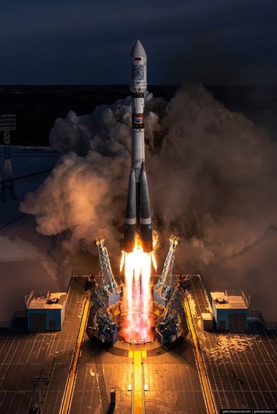 Ракета взлетает