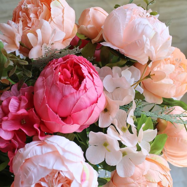 Розоподобные пионы