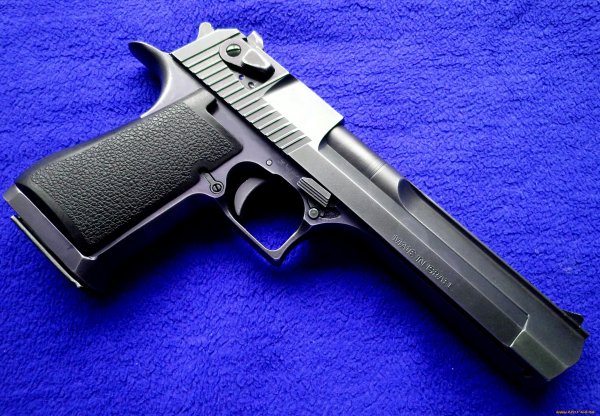 Оружие Desert Eagle