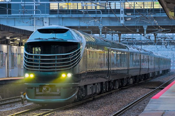 Twilight Express Mizukaze (Япония)