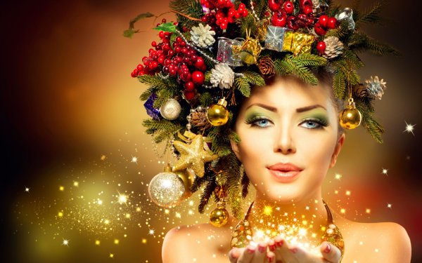 Новогодние девушки