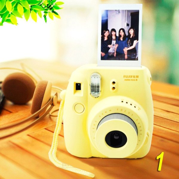 Полароид фотоаппарат Instax Mini 1