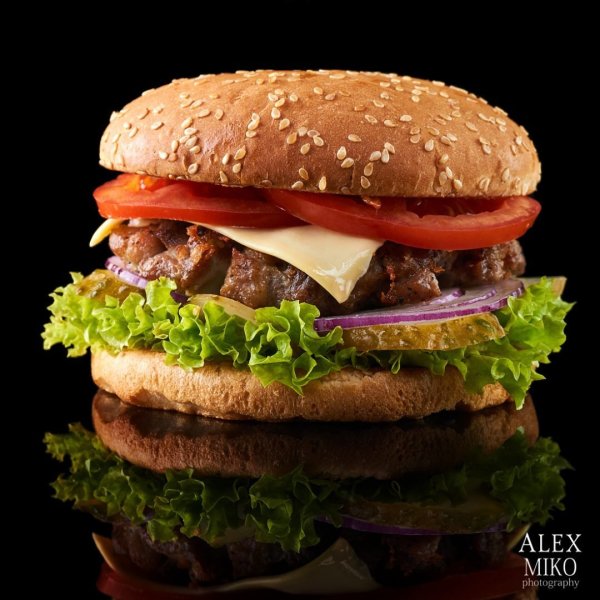 Красивый гамбургер