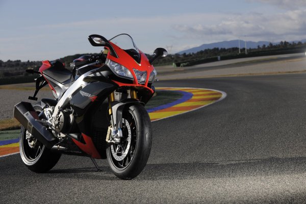 Aprilia rsv4 2010 Factory