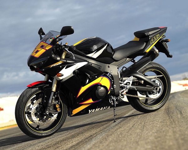 Мотоцикл Ямаха r6 r46