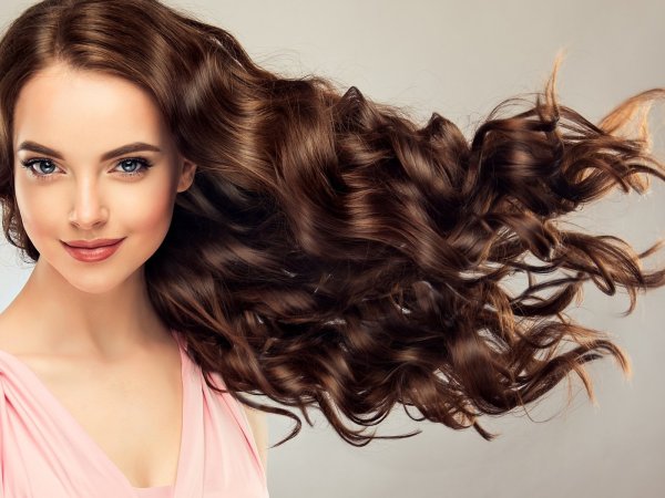 Модель Локоны София Журавец