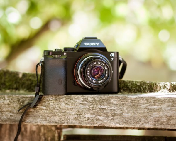Фотоаппарат Sony Leica