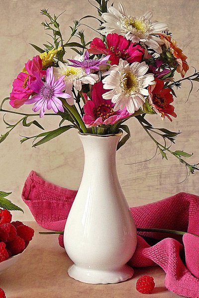 Цветочки в вазе