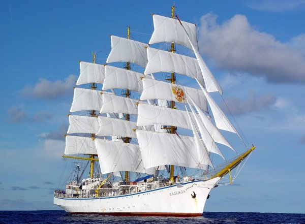 Крузенштерн парусник