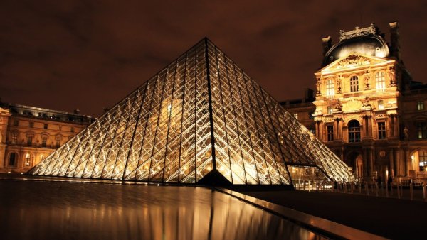 Лувр Париж Франция