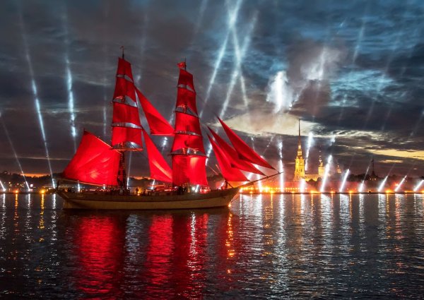 Корабль с алыми парусами в Питере
