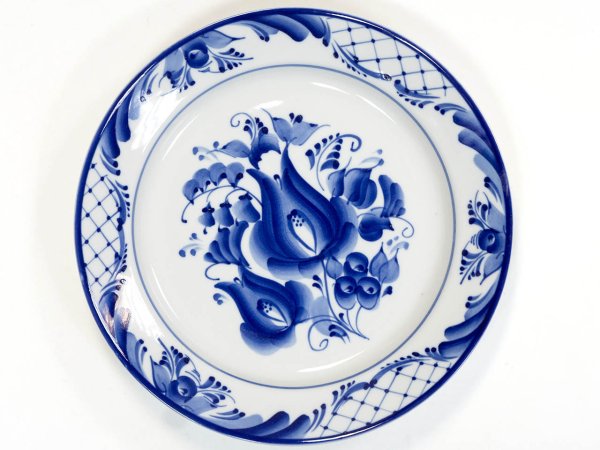 Тарелочки Гжель на прозрачном фоне