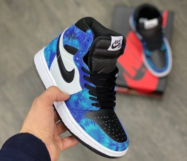 Кроссовки Air Jordan 1 High 'Tie-Dye'