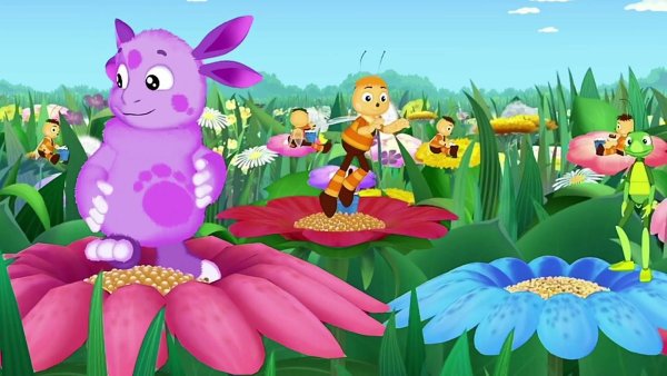 Кузя Мила и пчелёнок