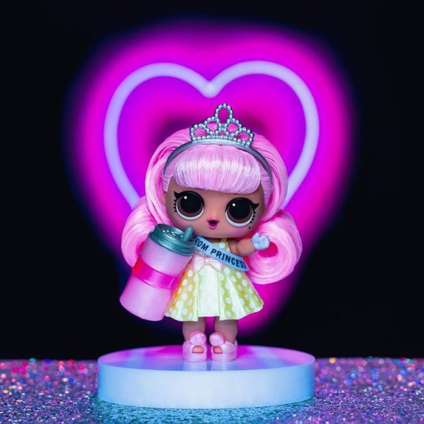 Кукла ЛОЛ V R Q T