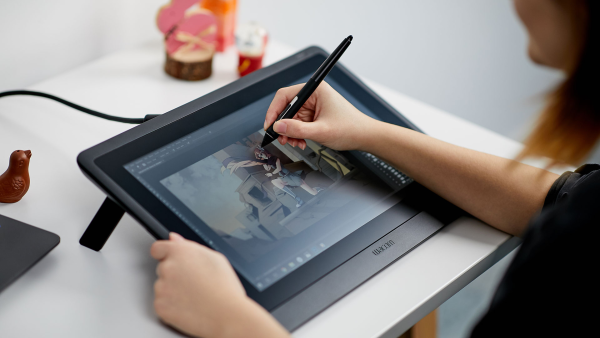 Графический планшет Wacom Cintiq dtk1660k0b черный