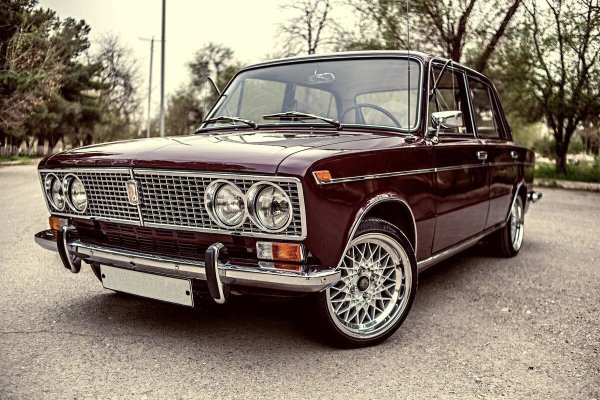 ВАЗ 2103 Люкс