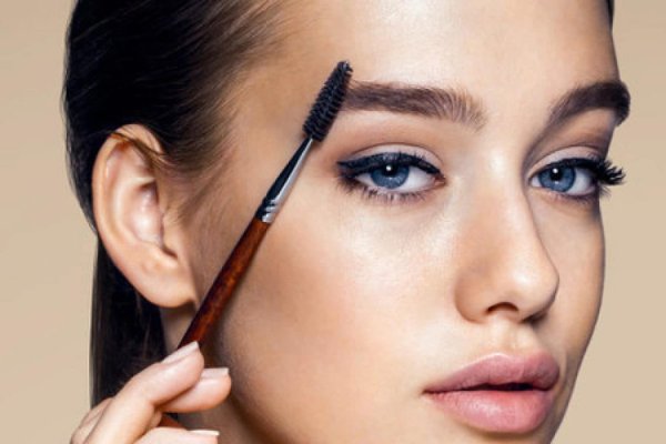 Выразительные брови