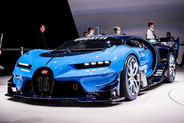 Машина SSC Ultimate Aero