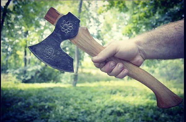 Боевой топор секира викинга
