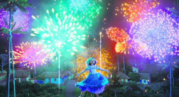 Энканто мультфильм фейерверк