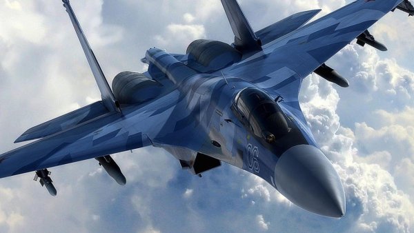 Новейший истребитель Су 35
