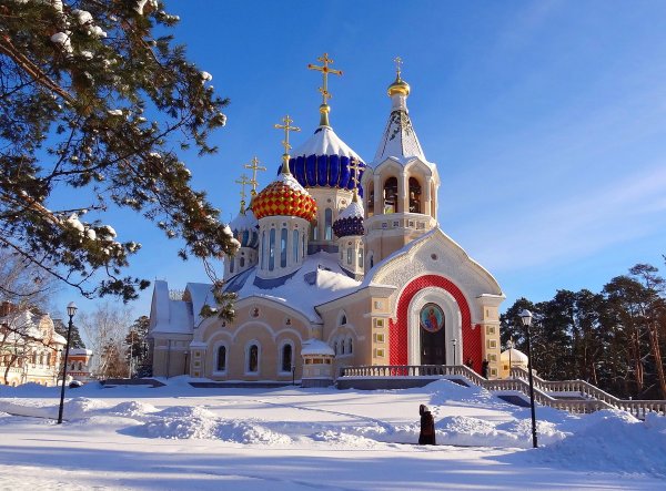 Храм Игоря Черниговского зима