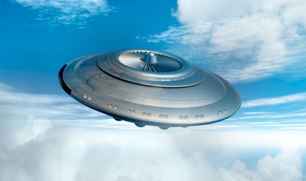 Летающая тарелка «UFO Magico»;