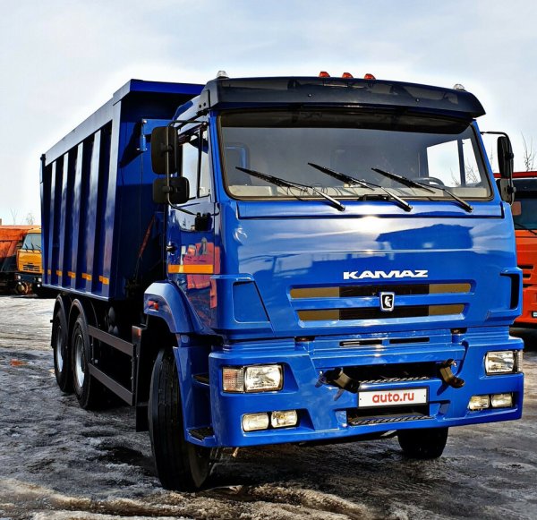 КАМАЗ 6520 самосвал синий