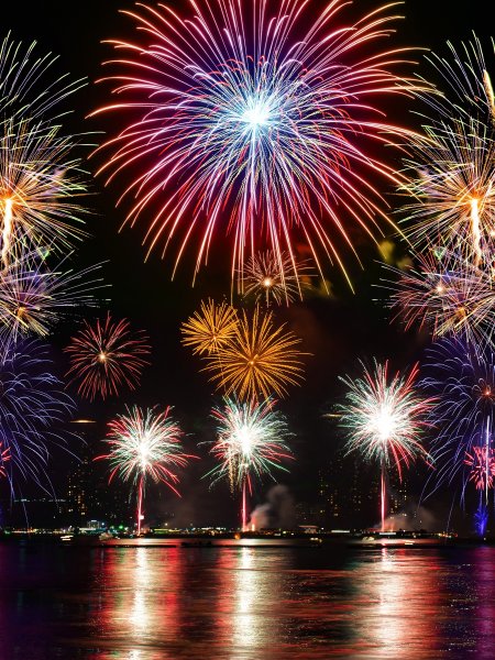 Новогодний фейерверк