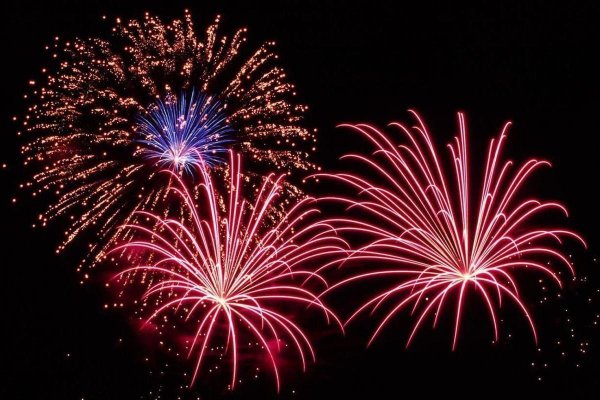 Красивый фейерверк