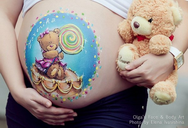 Разрисованные животики беременных
