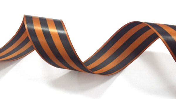 Георгиевская лента сбоку